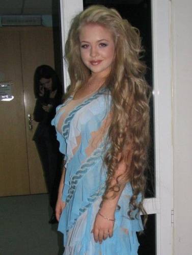 Петрик заплакала из-за оценок