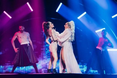 Ронела Хаяти Ронела Хаяти
